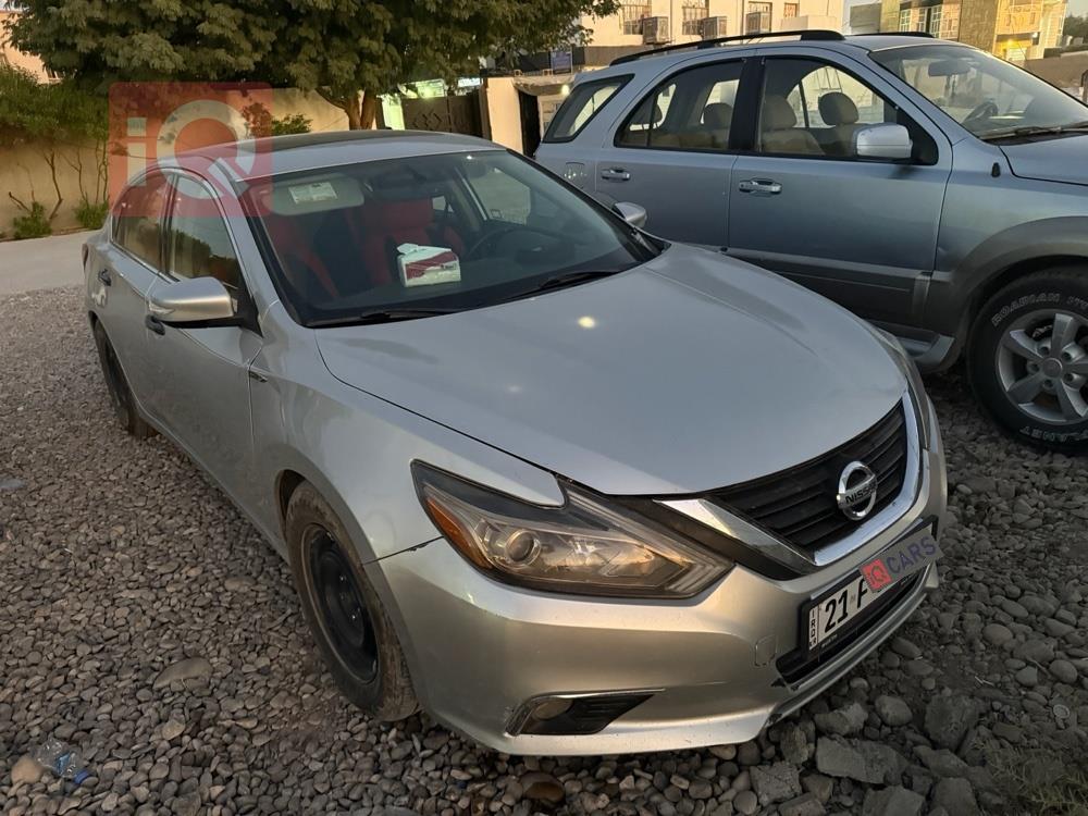 نيسان ألتيما